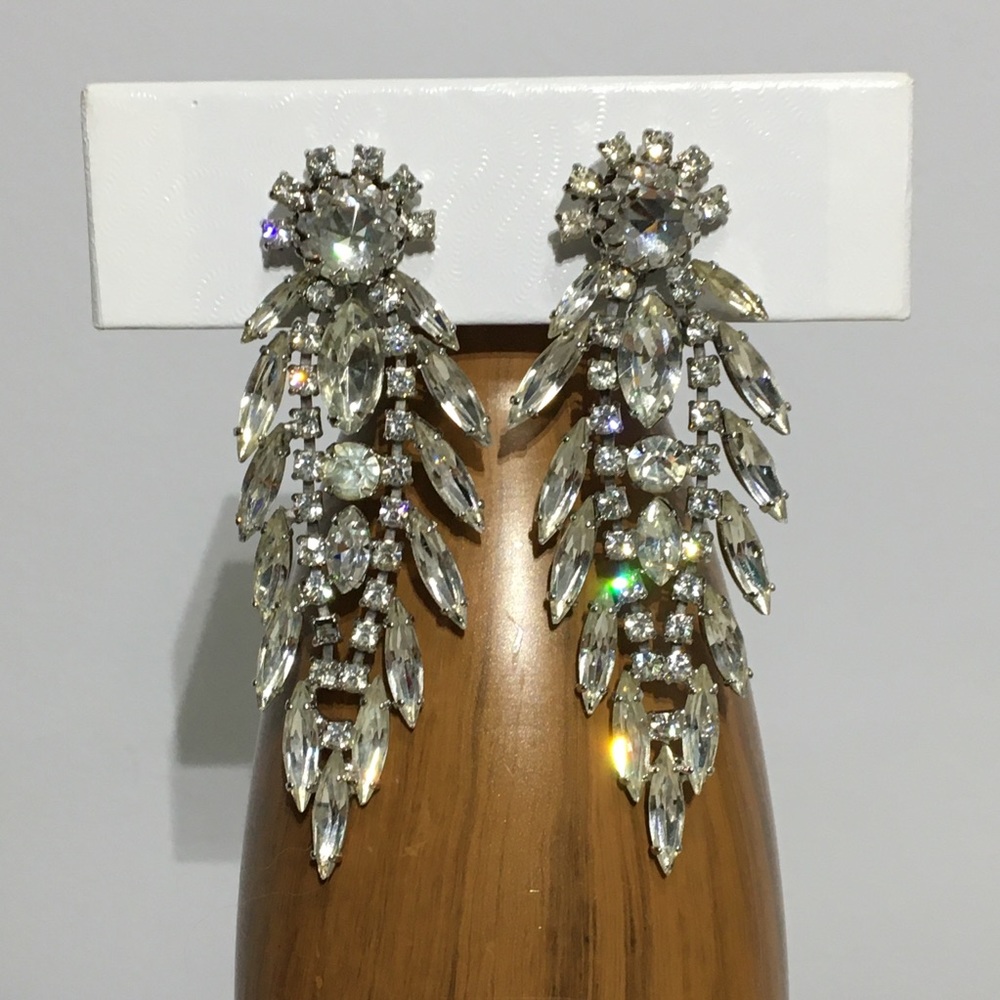 Vintage Crystal Rhinestone Clip Earrings - Picture 4 of 7